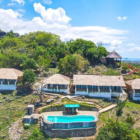 Theodor Hotel Labuan Bajo Bagian luar foto