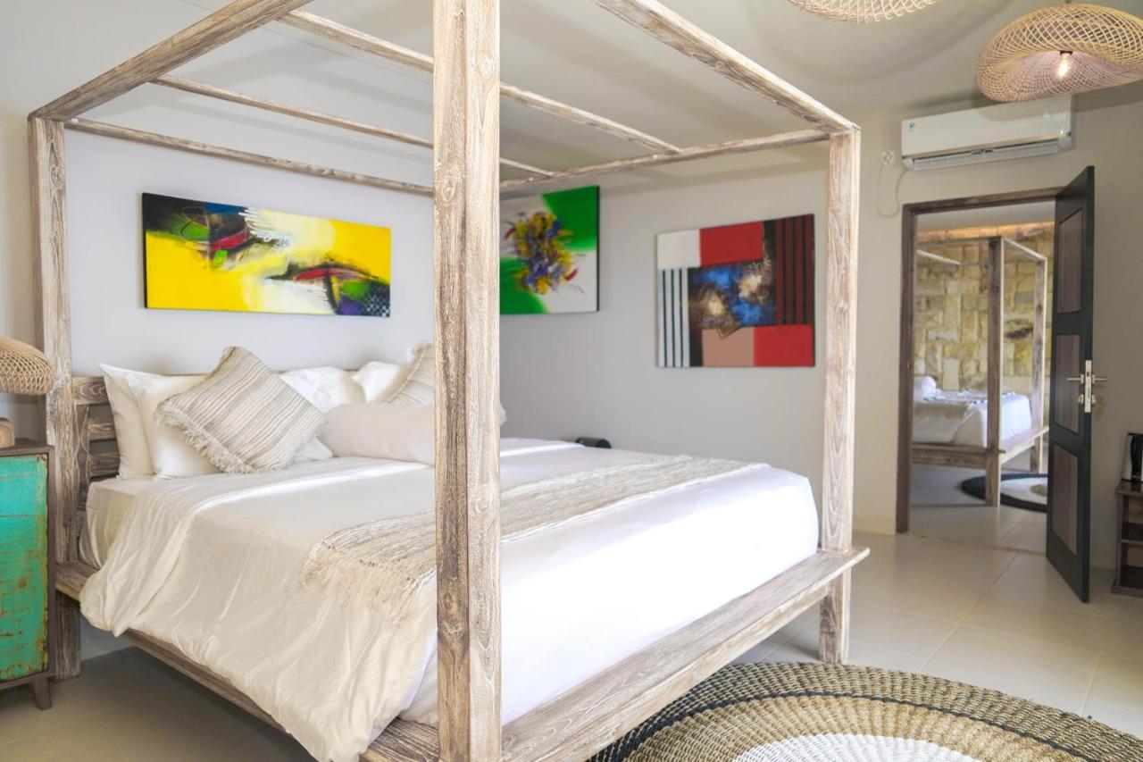 Theodor Hotel Labuan Bajo Bagian luar foto